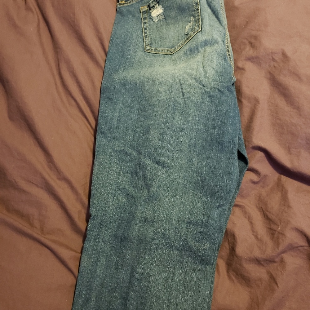 Jeans - Picture 2 of 3